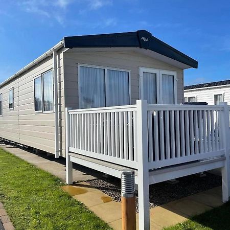 Kilden Kernow - Luxury 6 Berth Caravan Near Бюд Екстериор снимка