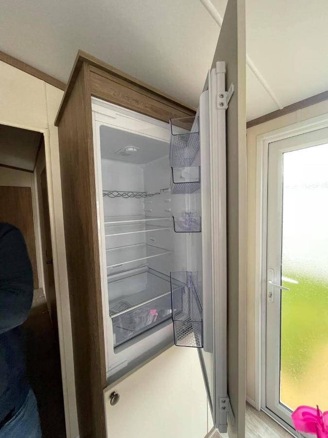 Kilden Kernow - Luxury 6 Berth Caravan Near Бюд Екстериор снимка